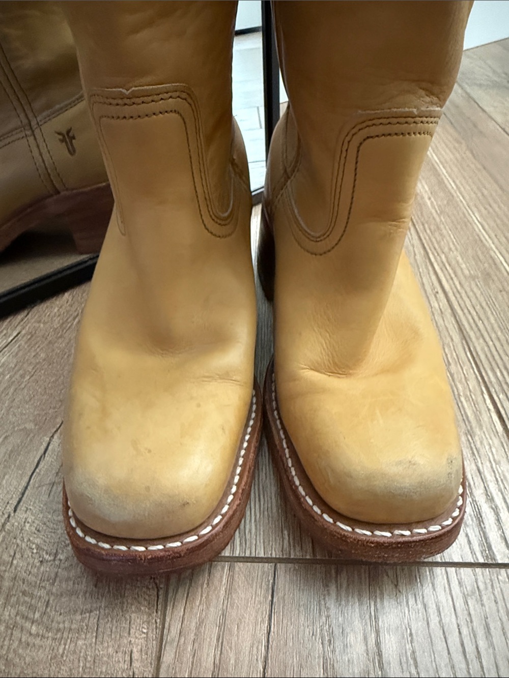 FRYE CAMPUS 14L Banana Leather Boots - Picture 13 of 13